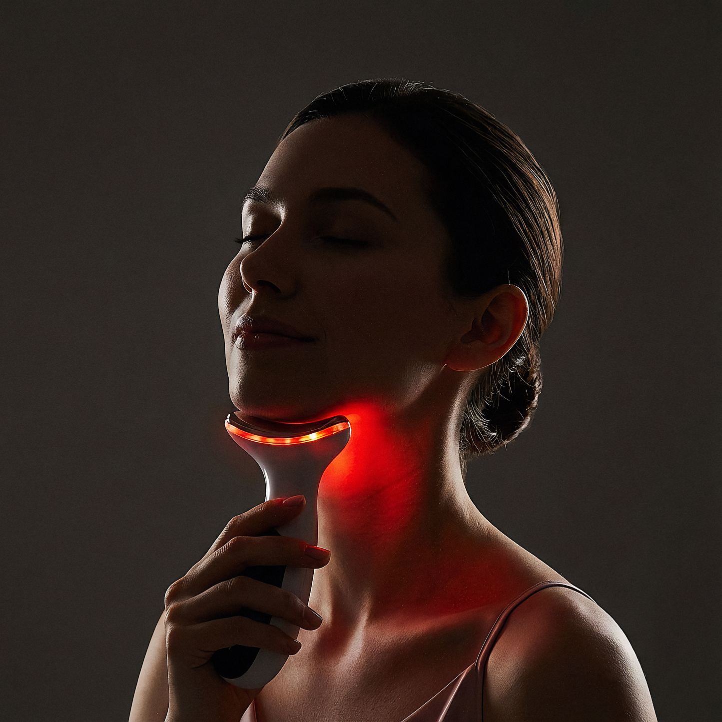 AuraCell Jawline Sculpting Device with EMS Microcurrent & 630nm Red Light – Neck & Double Chin Tightening | Lumi Red